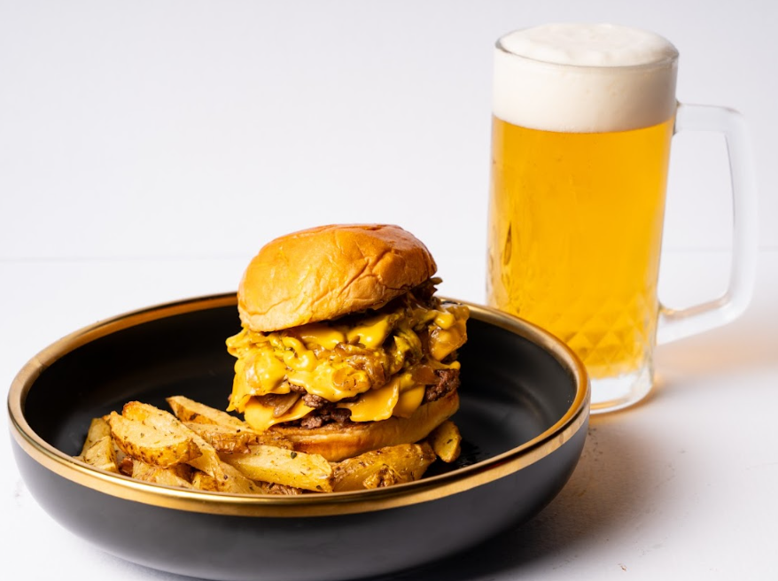 Cafe Beer & Burger