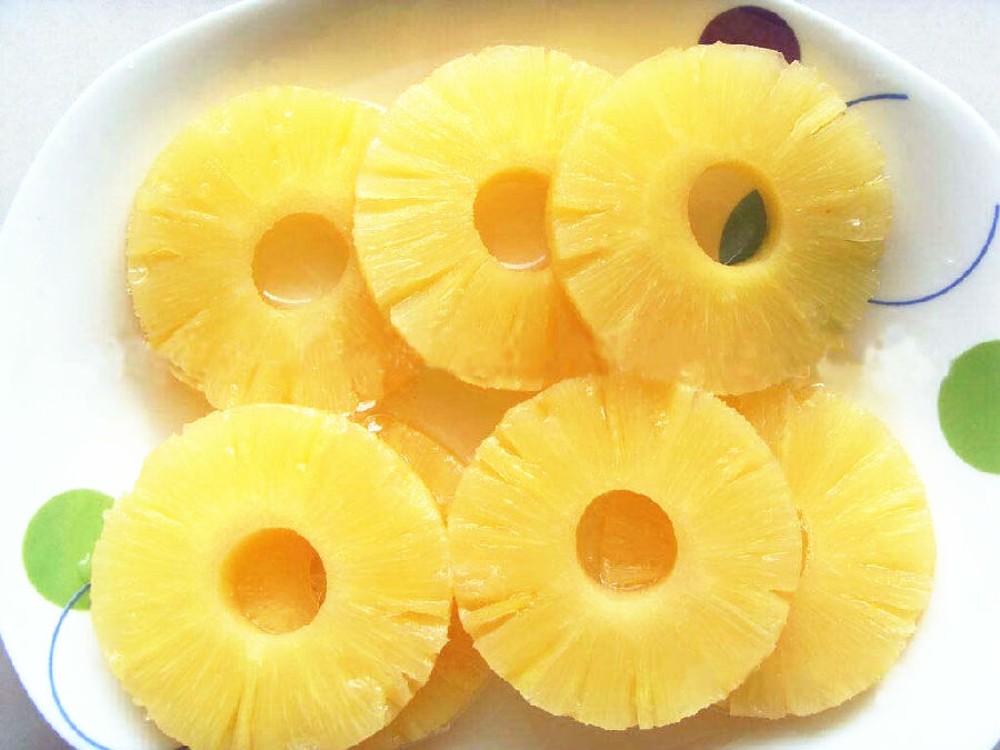 Ананас консервований