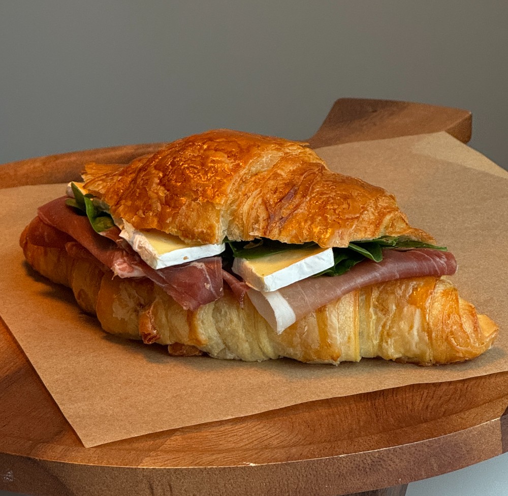 Prosciutto & Brie Croissant