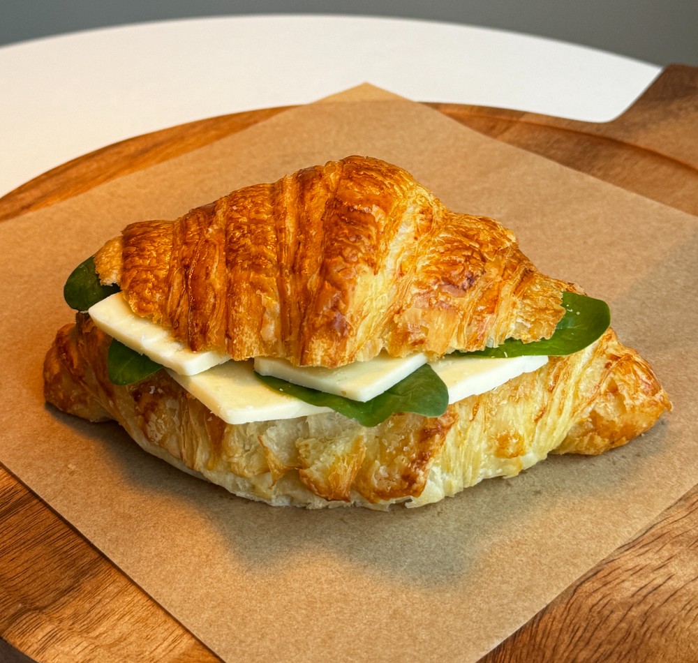 Cheddar & Spinach Croissant
