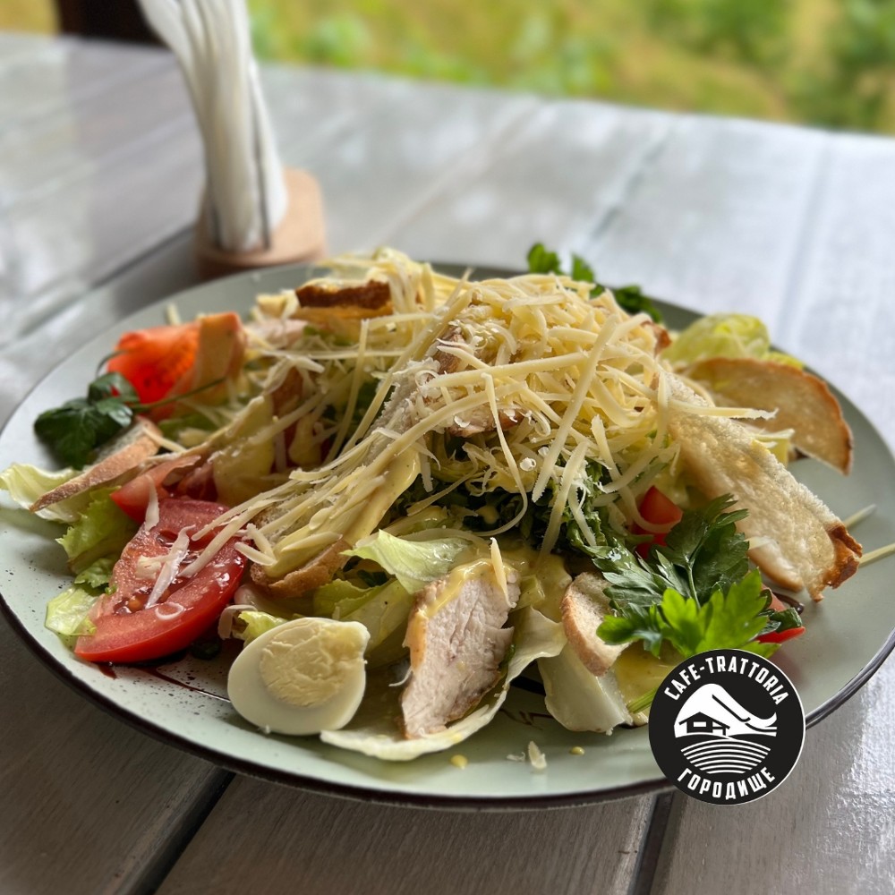 Салат Цезар (250г)