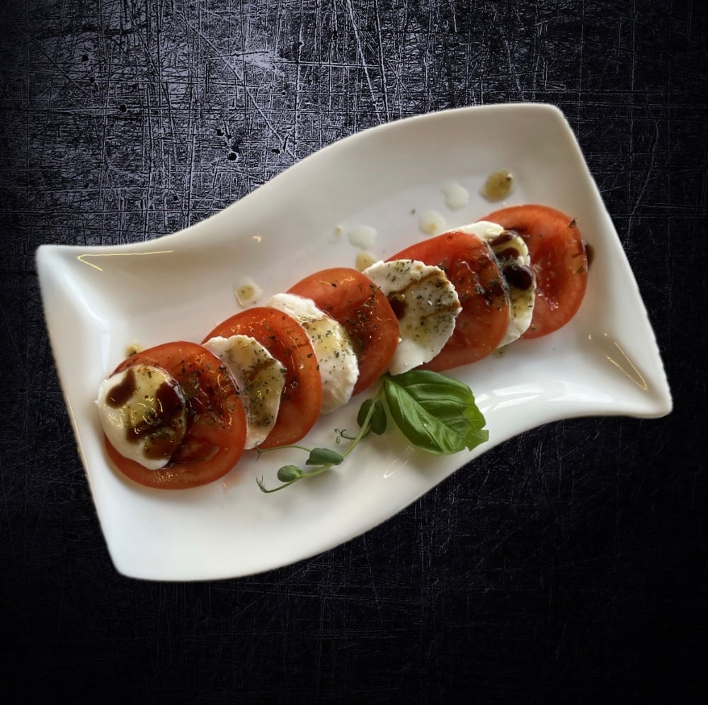 Салат капрезе (150г)