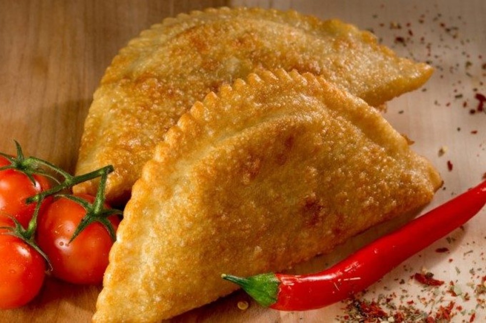 Чебурек з мясом