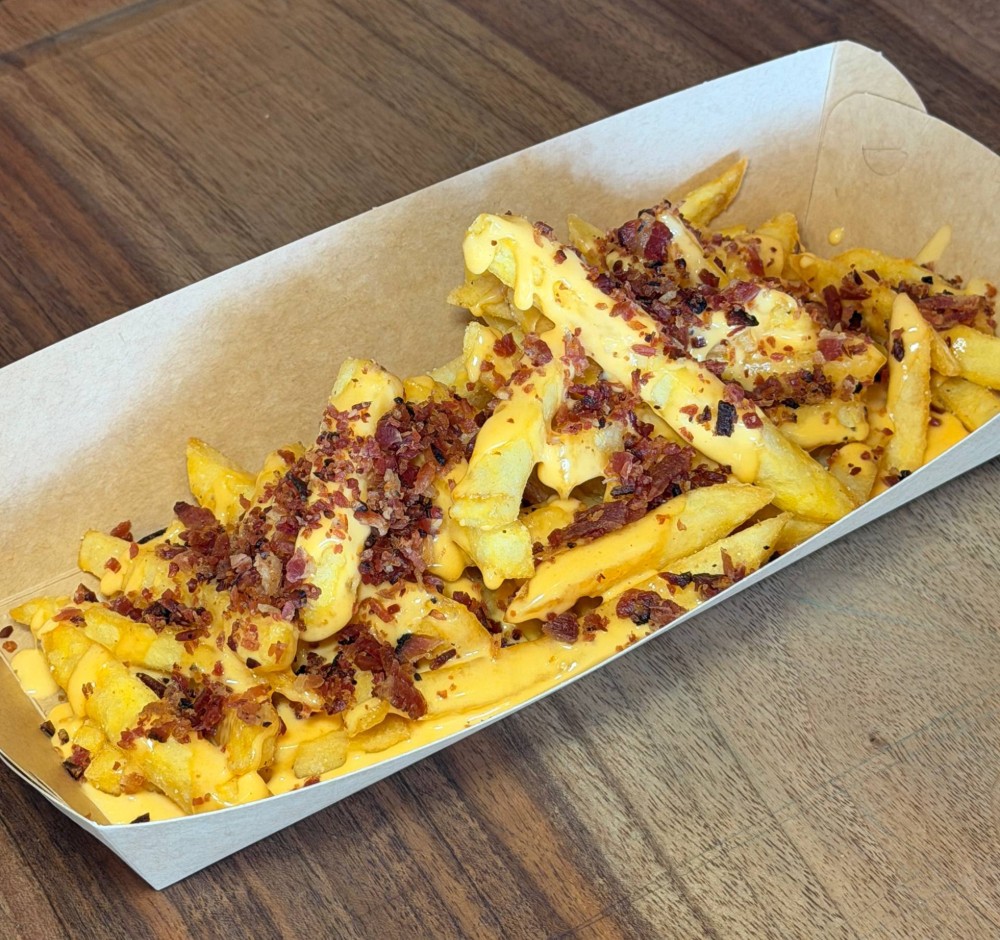 Картопля Фрі, Сирний Соус, Беконовий Кранч / Cheesy Bacon Fries