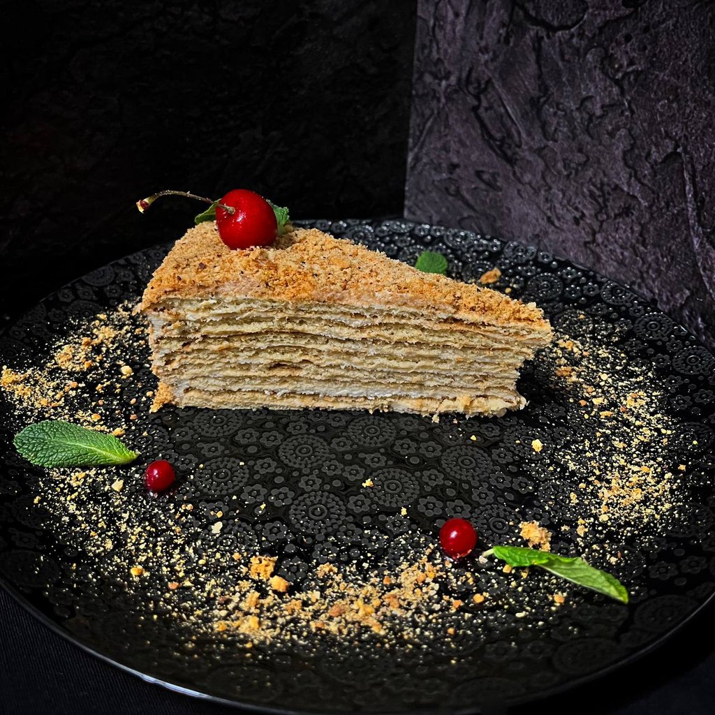 Медовик (порція)