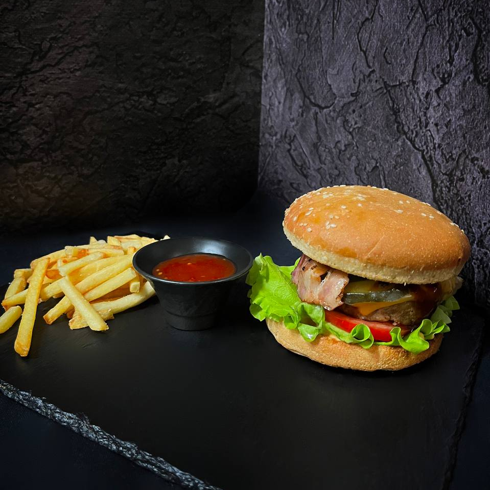 Pork burger (котлета зі свинини)