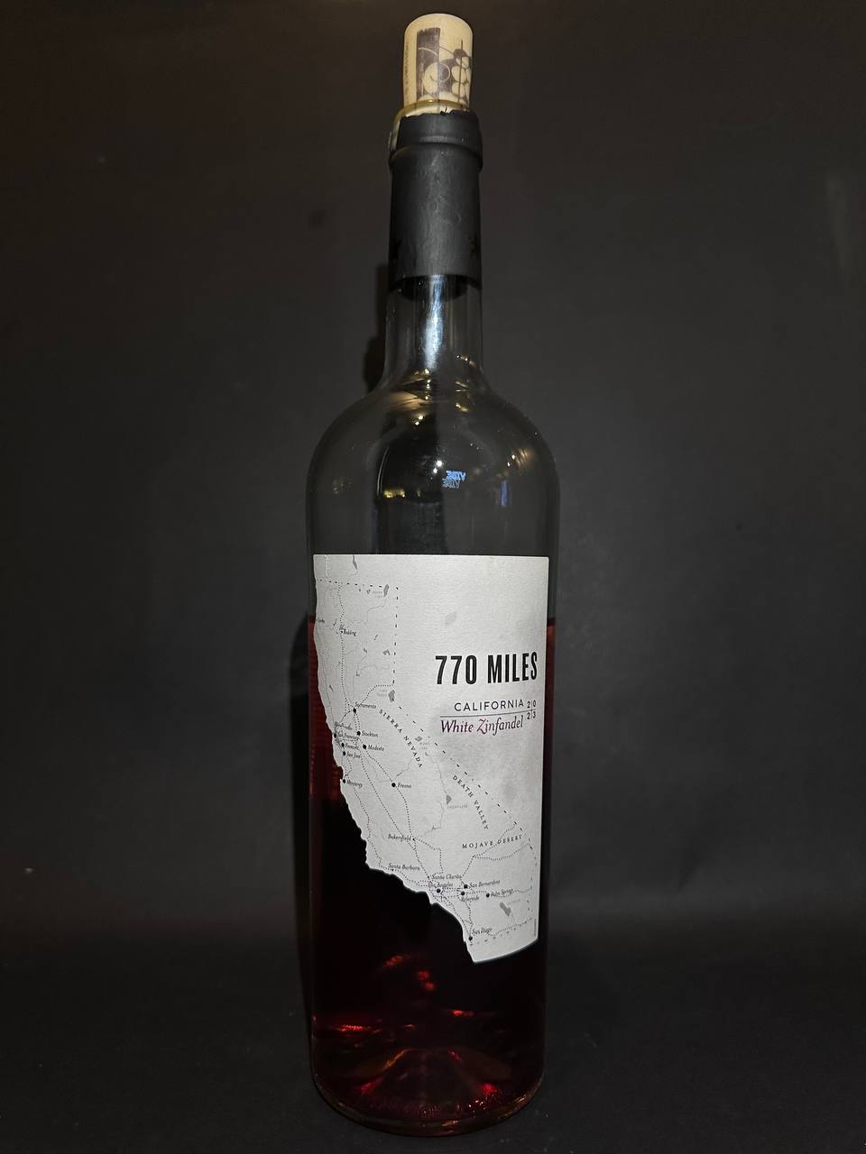 Вино "770 MILES ZINFANDEL ROSE - 770 Майлз Зинфандель Розе" 0,75л рожеве напівсухе ТМ '770 MILES". Компанія "Les Grands Chais de France (L.G.C.F.)" Каліфорнія