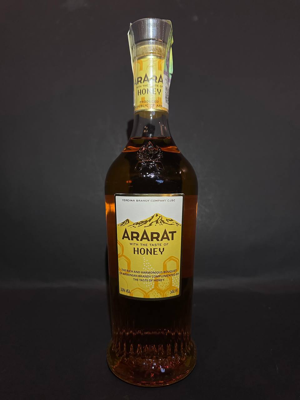 Міцний алкогольний напій Ararat Honey 0.5л 30 %