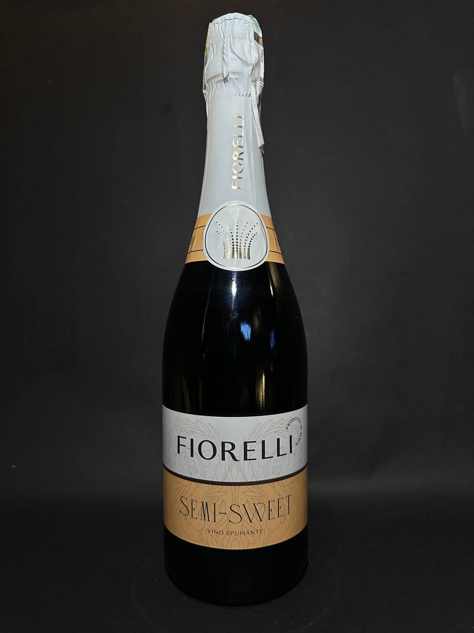 Ігристе вино Fiorelli Semi-Sweet Sparkling wine, 0.75л