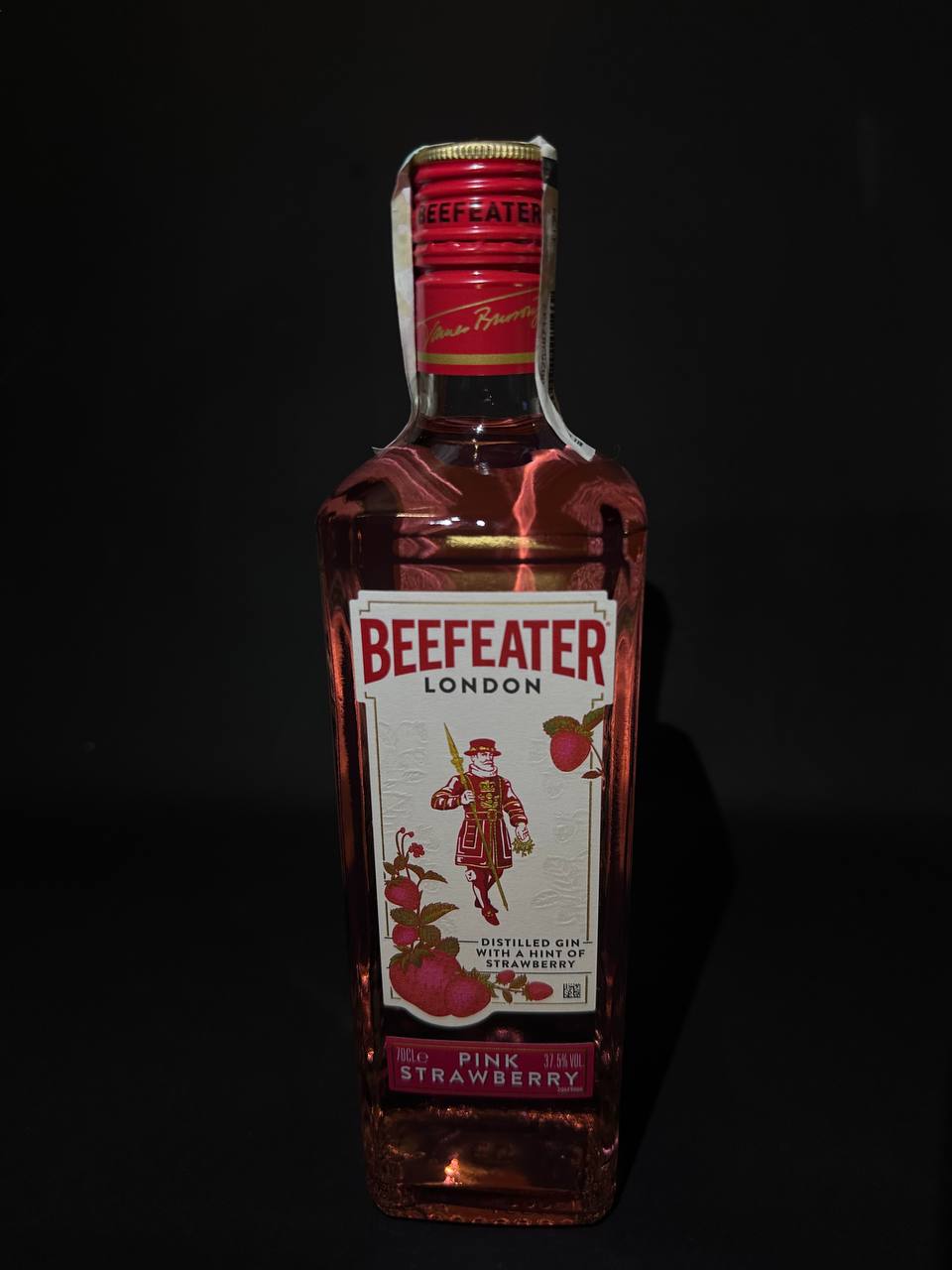 Дистильований джин Beefeater Pink Strawberry 0,7 л. 37,5%