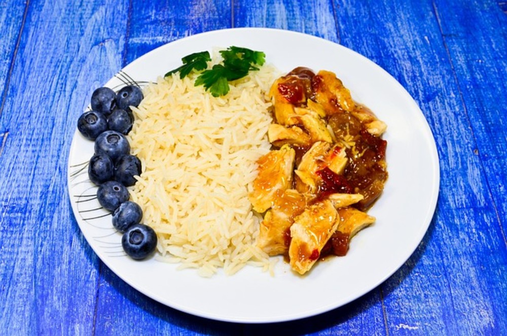 5 pieces chicken and Portion Rice or chips and 1L soda