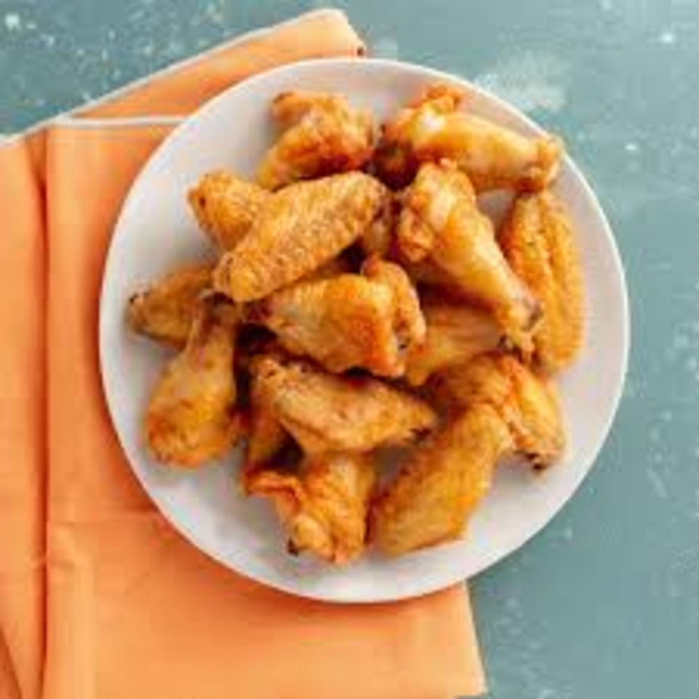 10 Piece Regular Wings with chips and 1l soda
