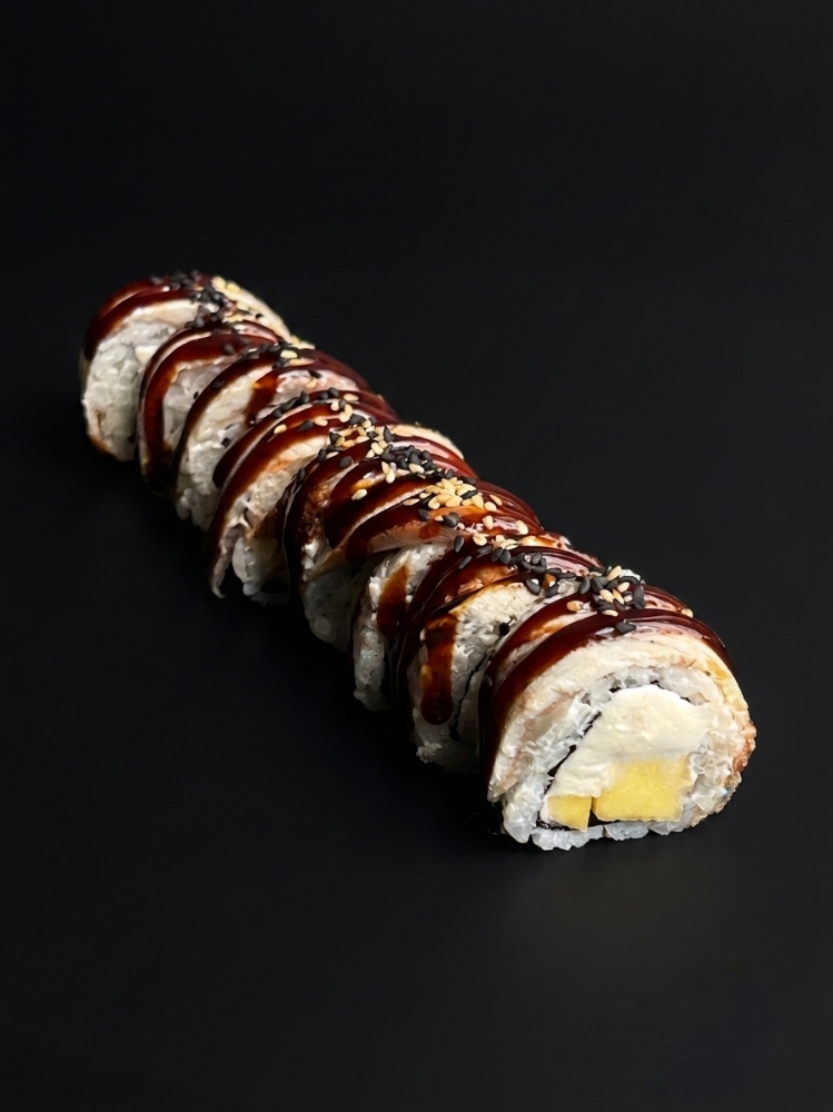 Рол Mango Dragon