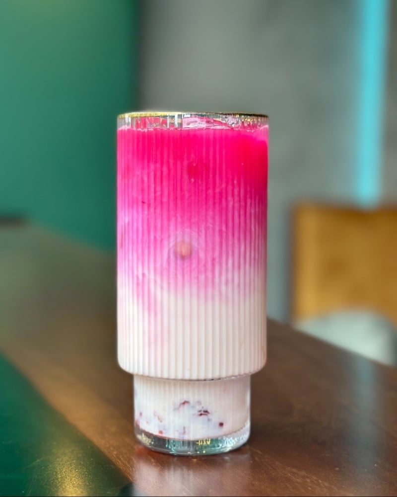 Ice Strawberry Matcha
