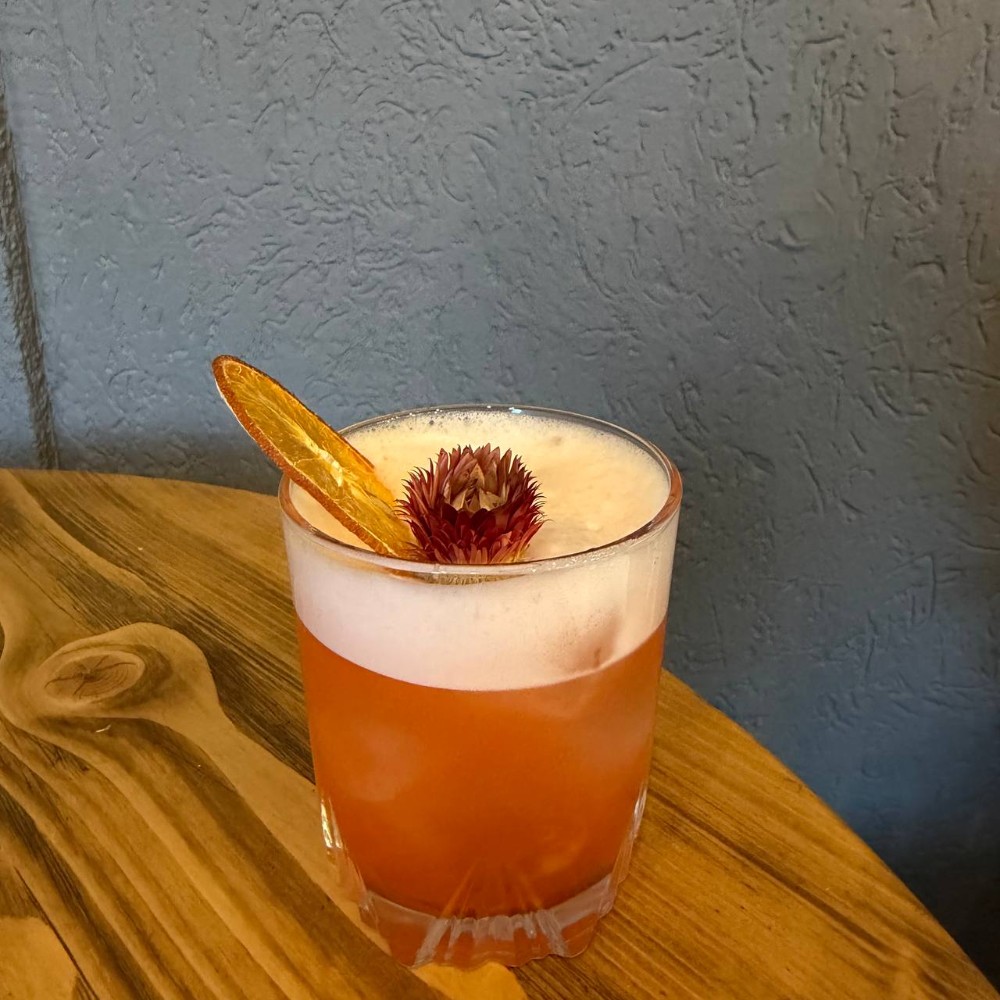 Коктейль Aperol & Rhubarb Sour
