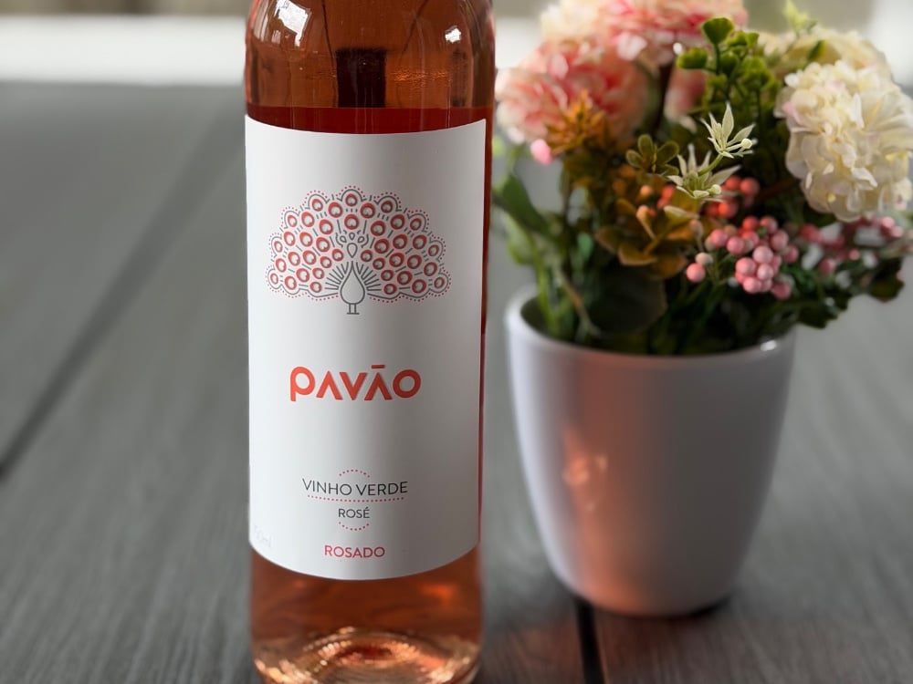 вино рожеве напівсухе Vinho Verde Rose