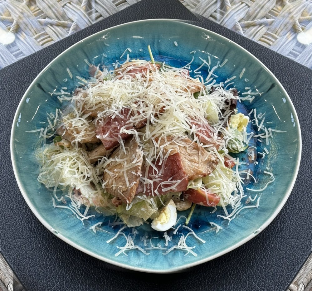 Цезарь з куркою (250г).