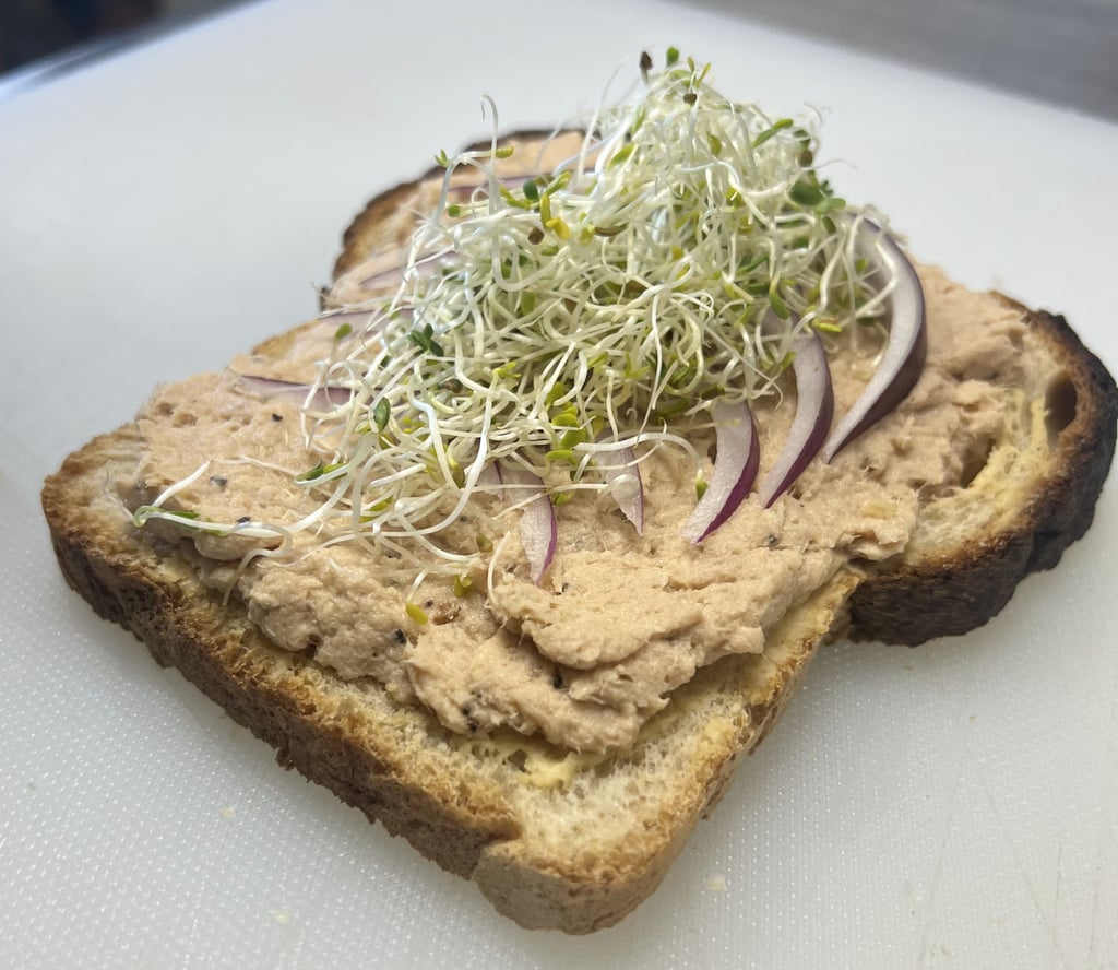 GYM Tostada Atún & Humus