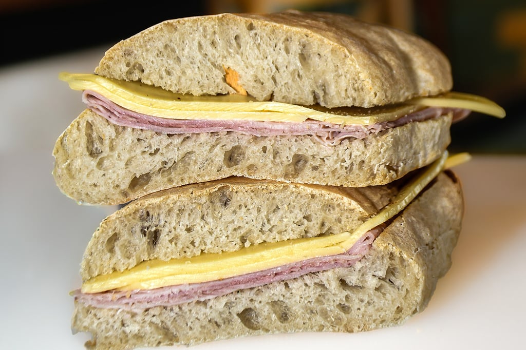 Sandwich Jamón de Pierna y Manchego 