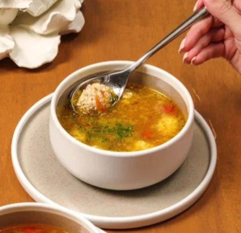 CHICKEN SOUP WITH CHIKEN MEAT (kids menu)