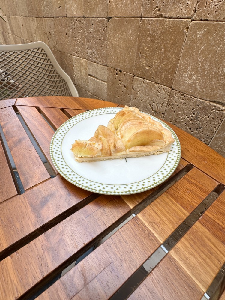 Apple tart
