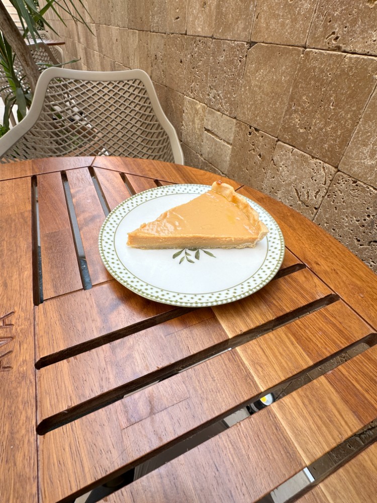 Milk Caramel Tart