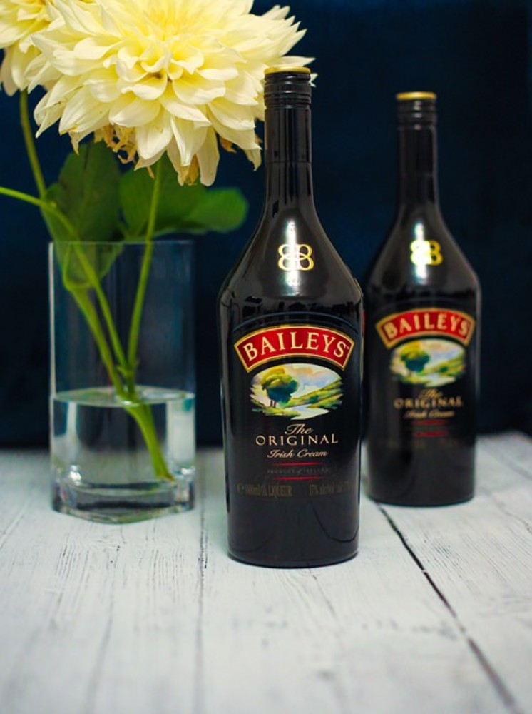 Latte Baileys 18+