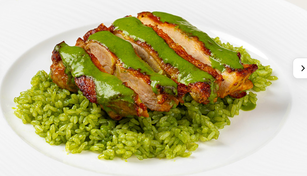 Green rice with chicken
