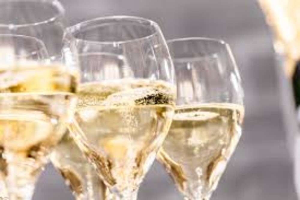 Вино Fiorelli Vino Bianco Frizzante 1л