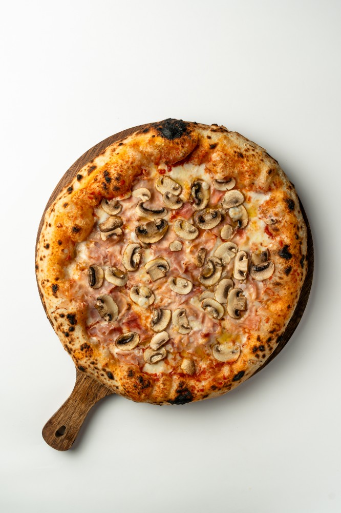 Prosciutto e Funghi