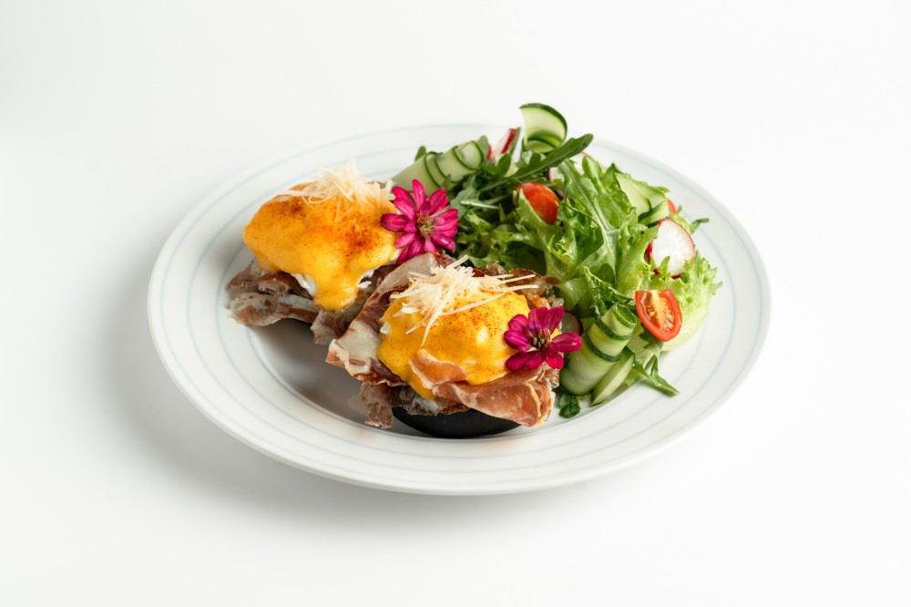 Eggs Benedict Prosciutto