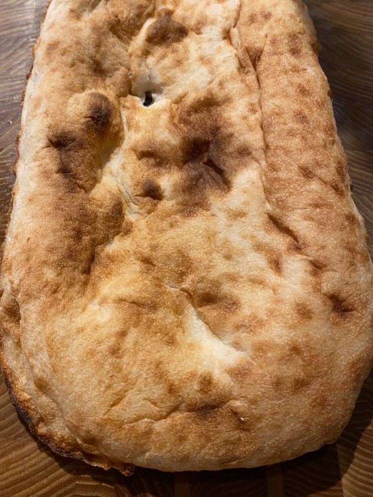 Лаваш цілий