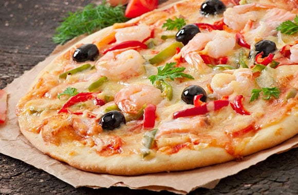 Пицца с креветками/ Pizza with shrimps
