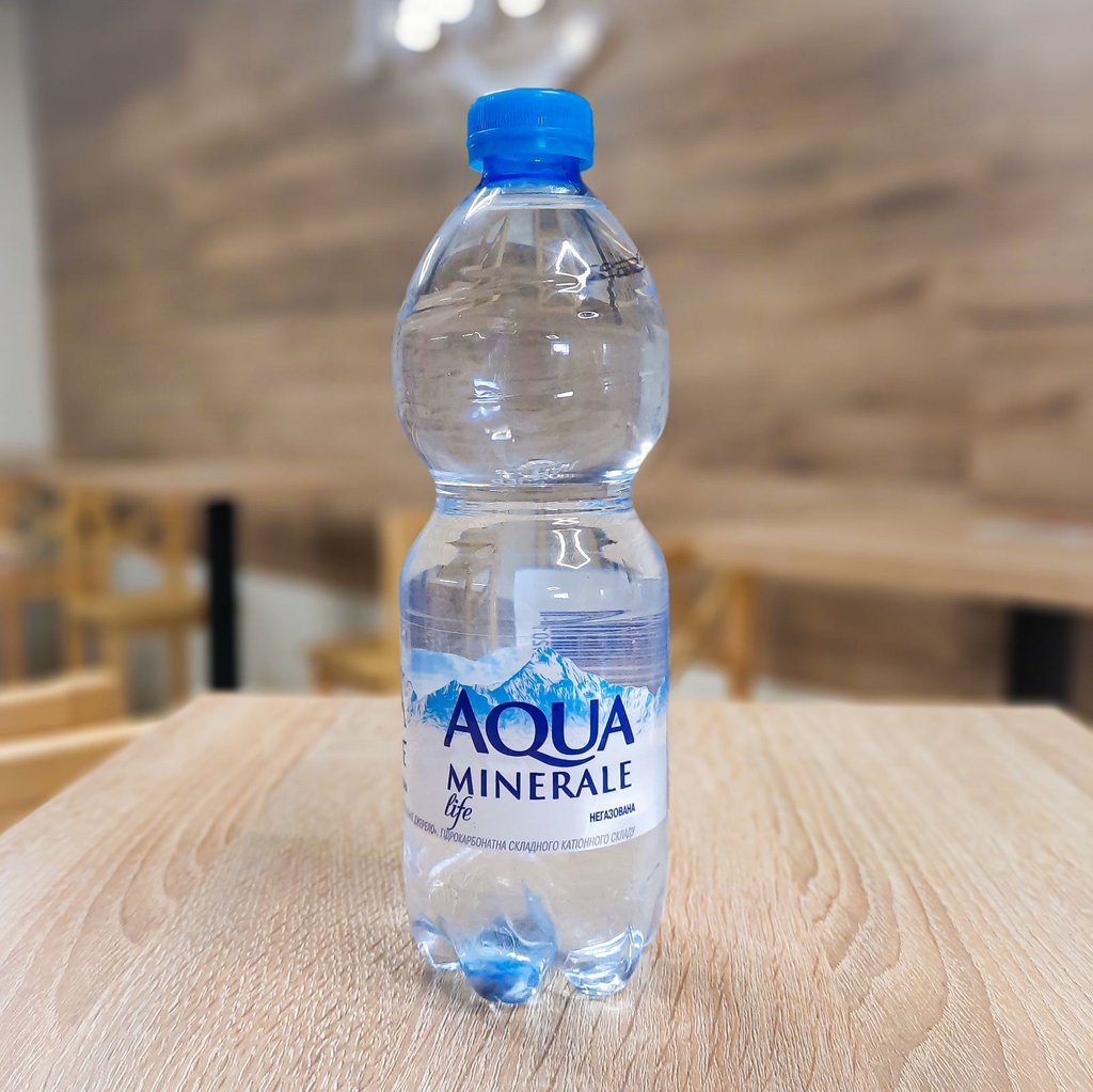Вода Аква Мінерале газ. 0,5л.