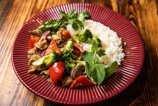 🌶️Курка в соусі карі з овочами та рисом