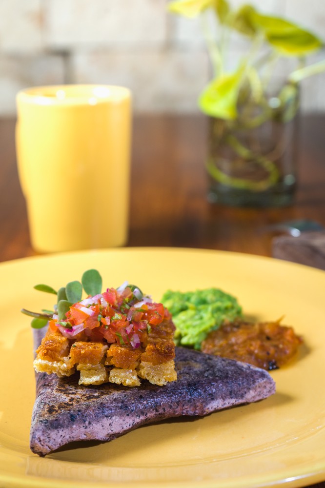 Tetela rellena de queso / Corn masa with cheese