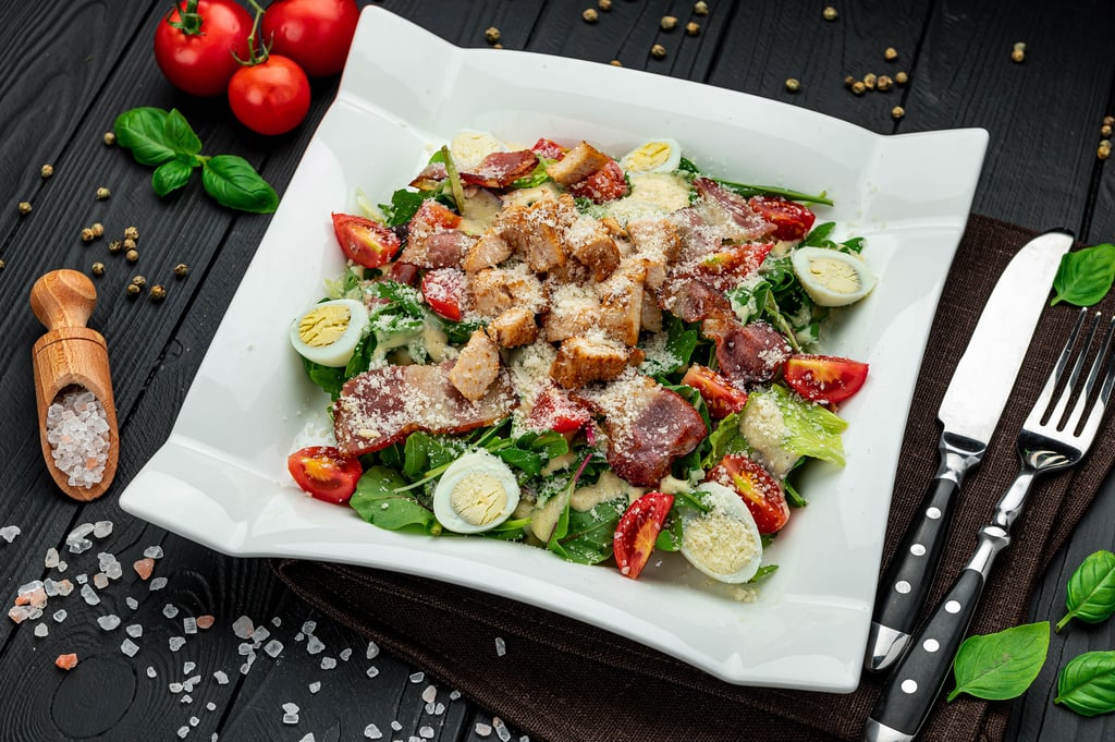 Салат Цезар з куркою
