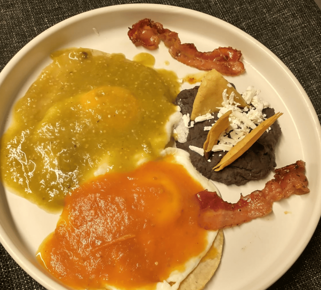 Huevos Divorciados