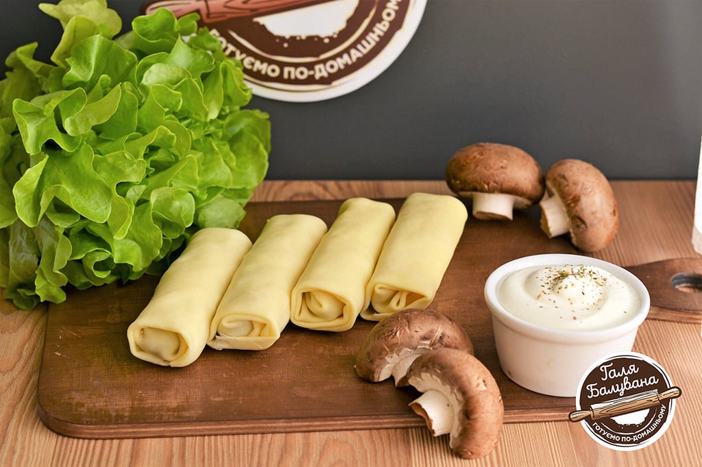 Млинці з куркою та грибами