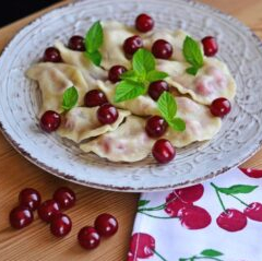 Вареники з журавлиною