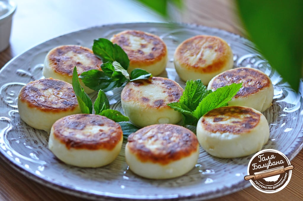 Сирники з курагою