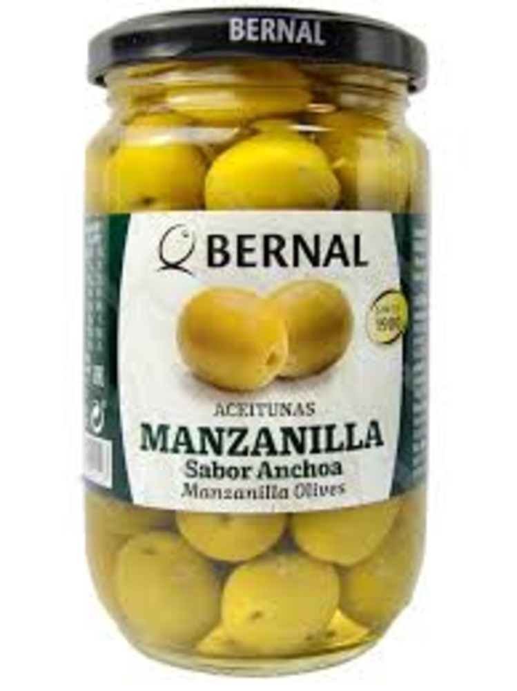Bernal / Оливки з кісточкою  Manzanilla Anchoa 300г