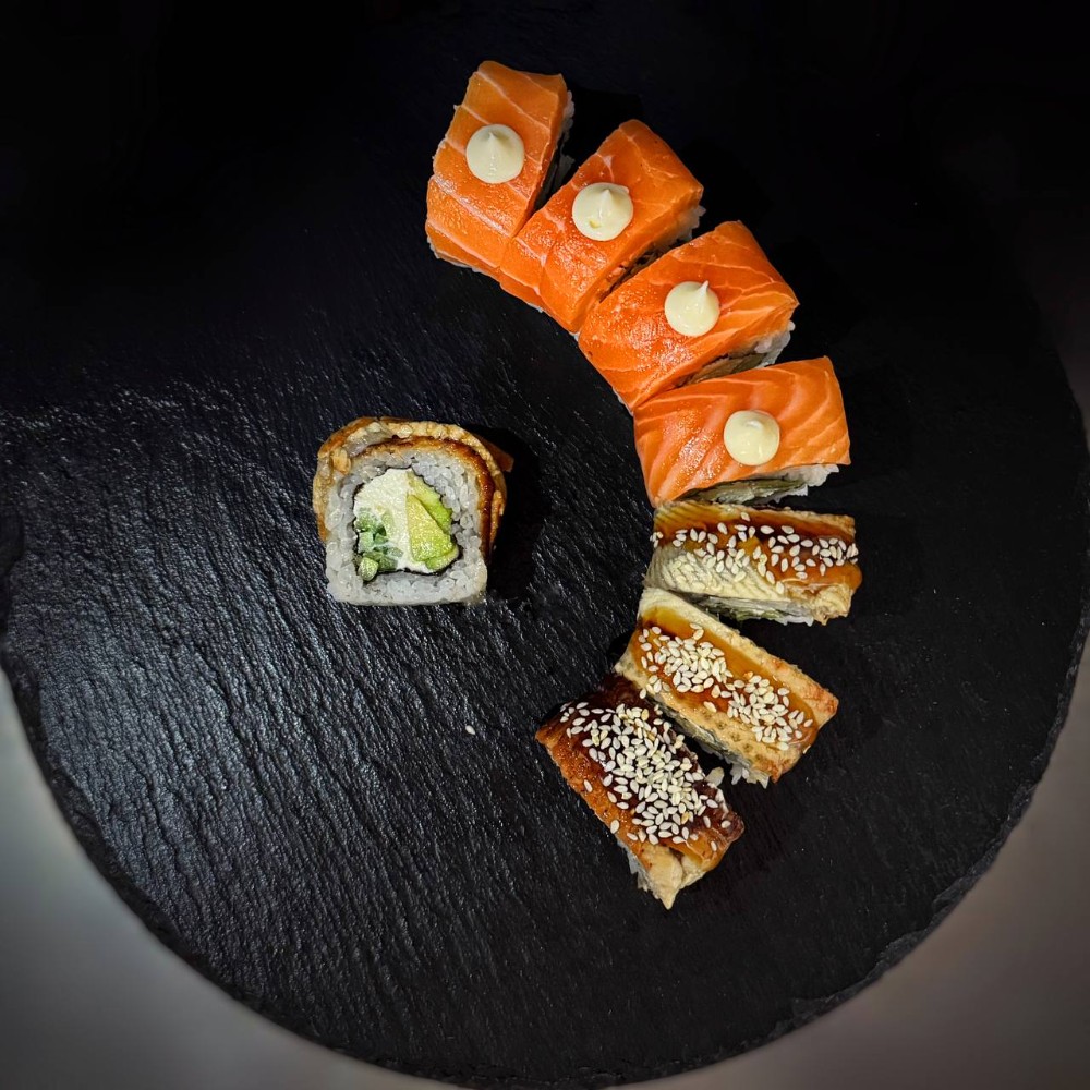 Ролл Унагі Сяке XL / Roll Unagi Syake XL 350г