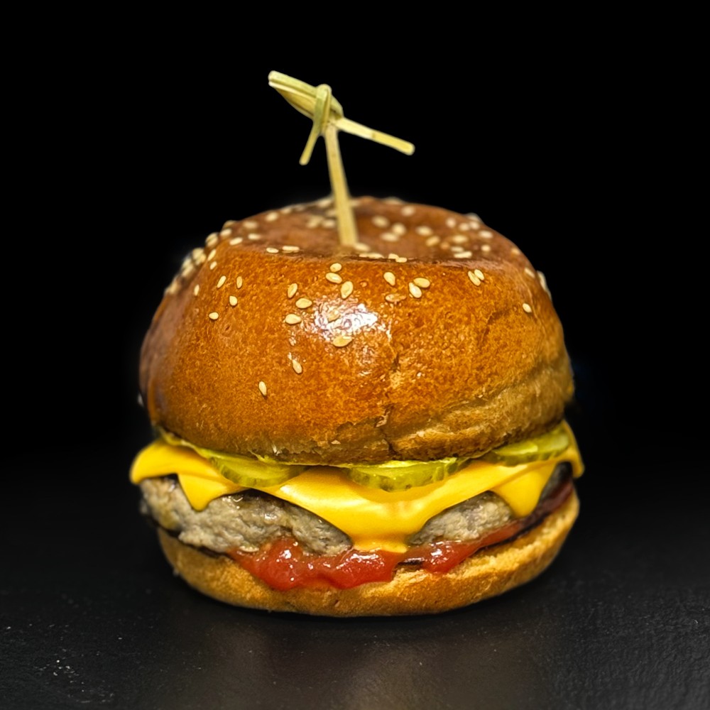Бургер з яловичиною класичний/ Classic veal burger 250 г