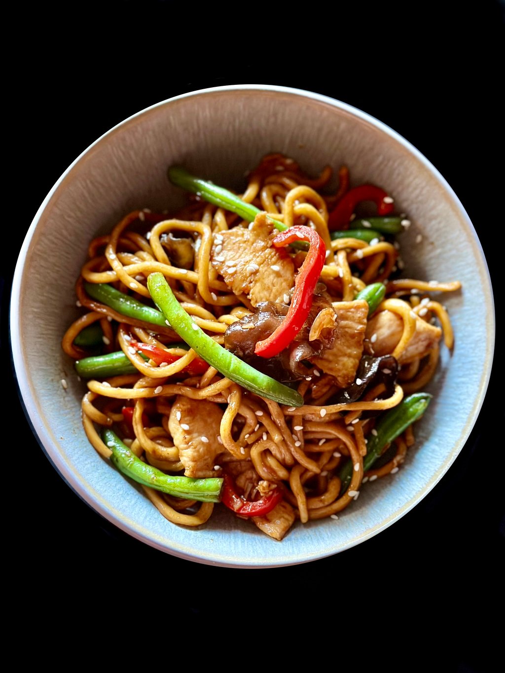 Локшина з куркою 