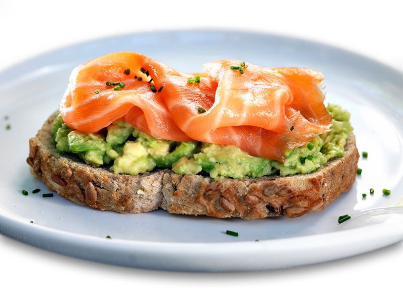 Tostada de Salmon desayuno