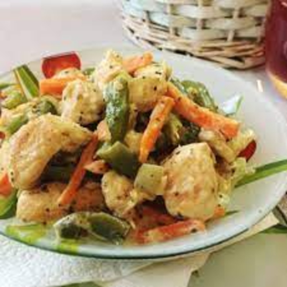 Ніжна курка  у сметанно-вершковому соусі з овочами бг/бл 40/10г