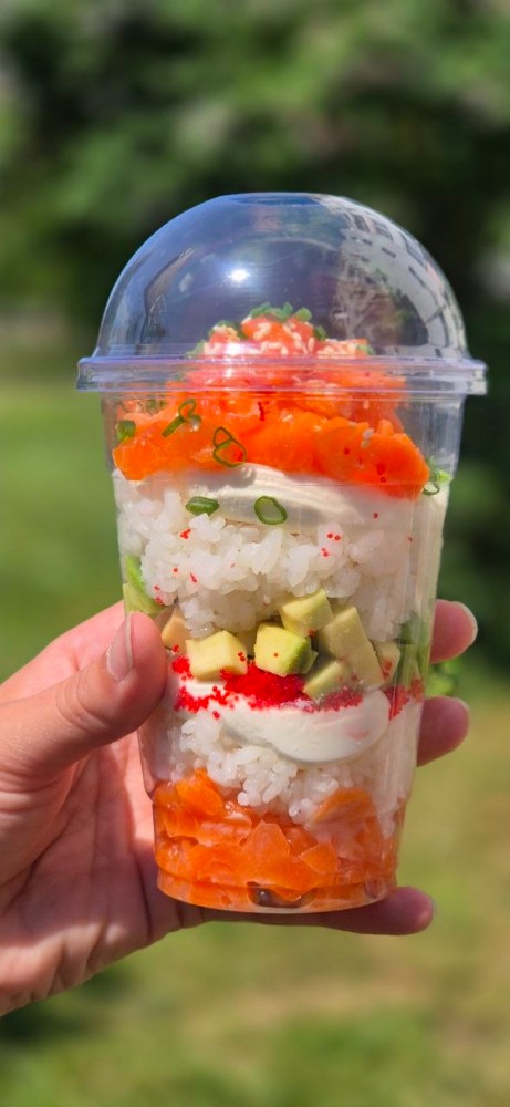 Sushi cup з  лососем