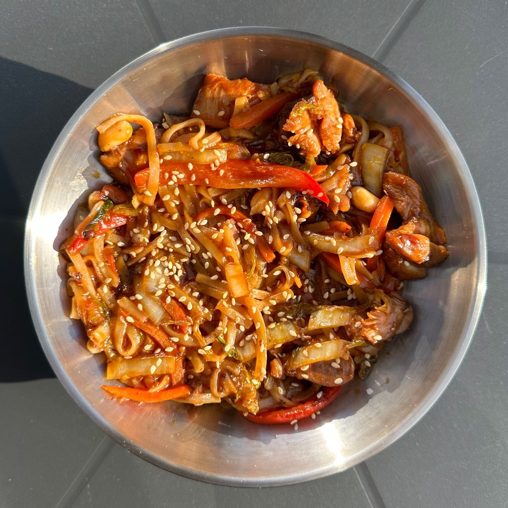 Локшина з куркою