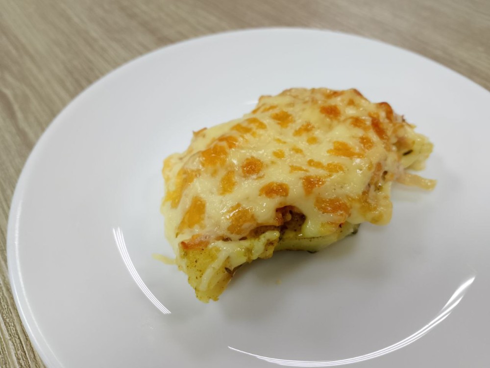 Риба запечена з цебулею (достака)